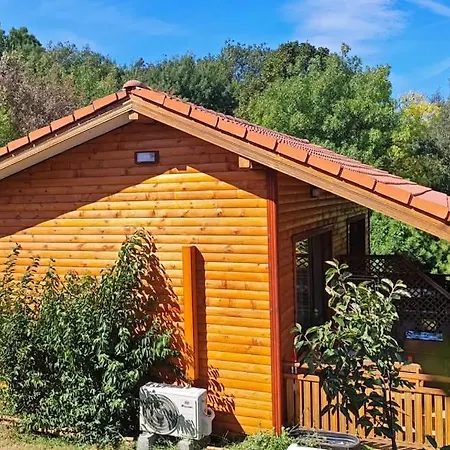 招待所 гнездото The Nest 1 3*