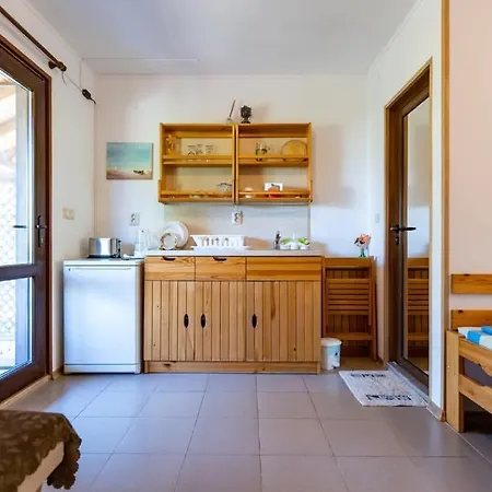 招待所 гнездото The Nest 1 洛泽内茨