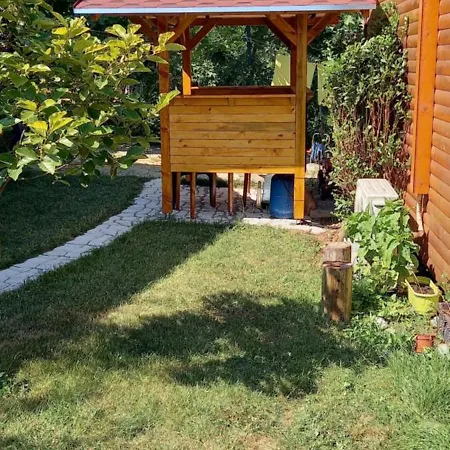 招待所 гнездото The Nest 1 3*