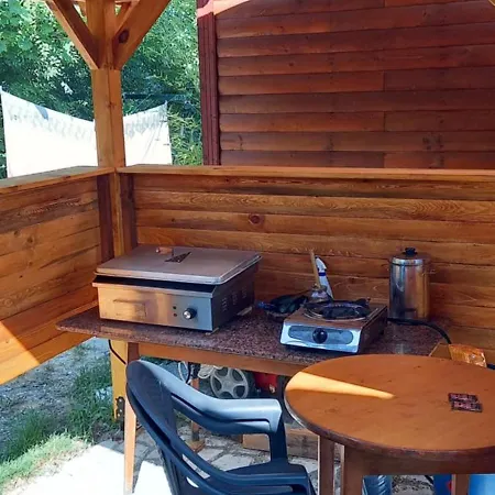 гнездото The Nest 1 洛泽内茨