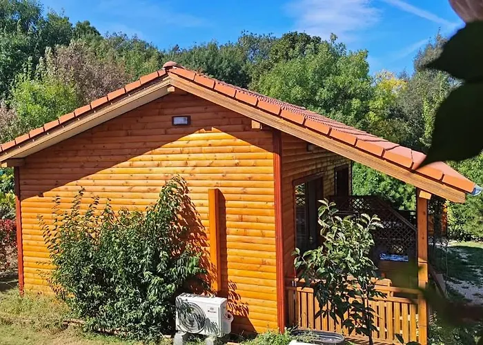 게스트하우스 гнездото The Nest 1 3*